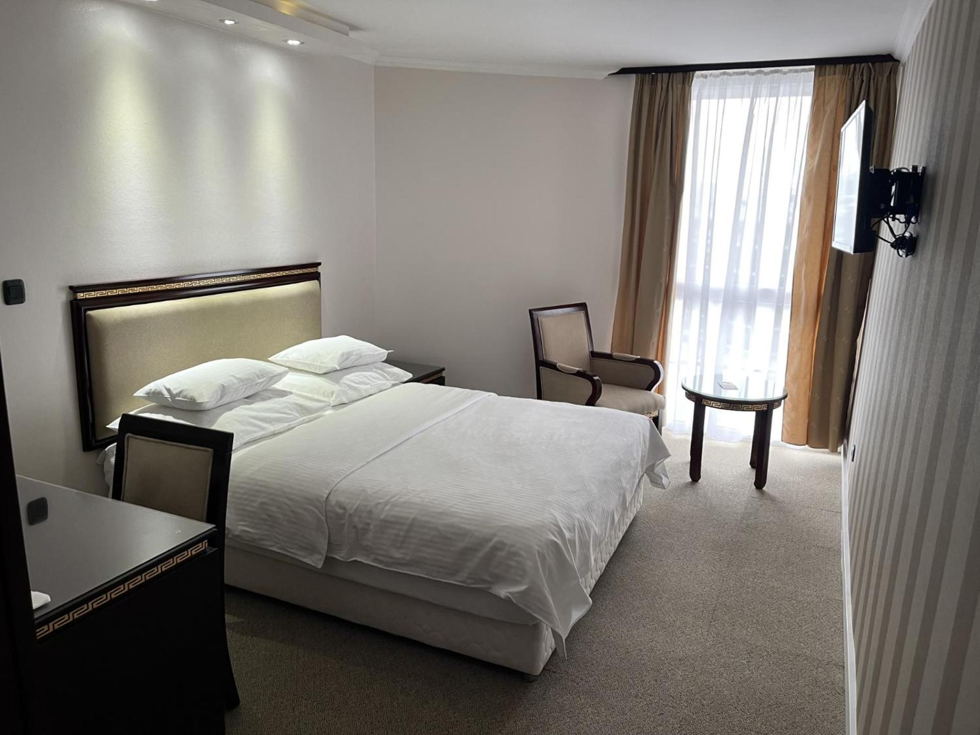 Hotel Bosna Баня-Лука Экстерьер фото