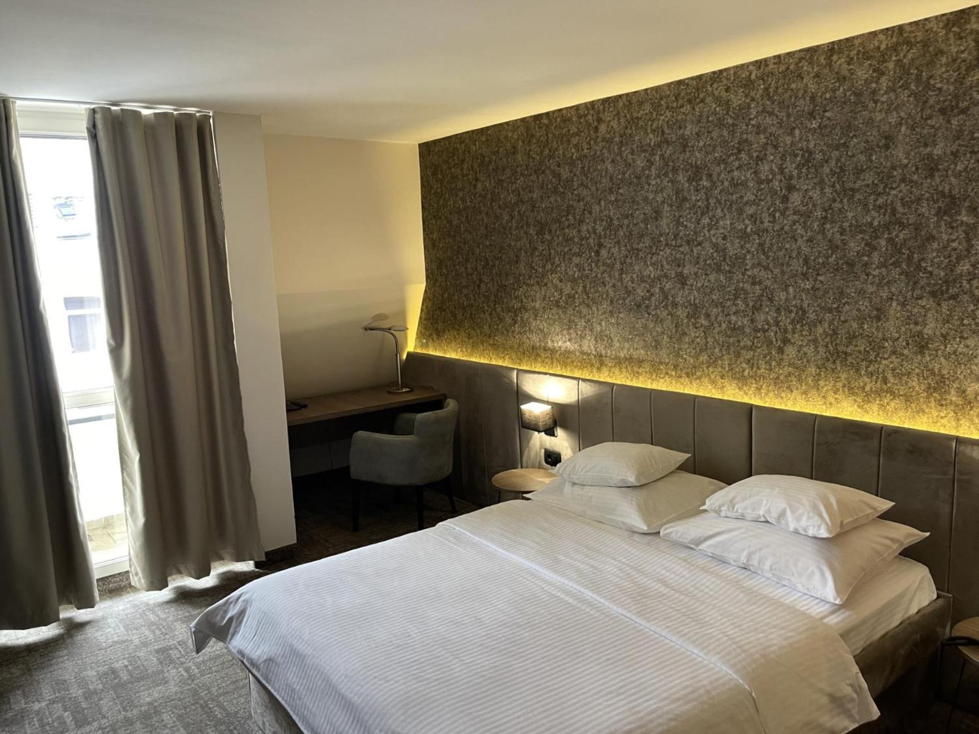 Hotel Bosna Баня-Лука Экстерьер фото