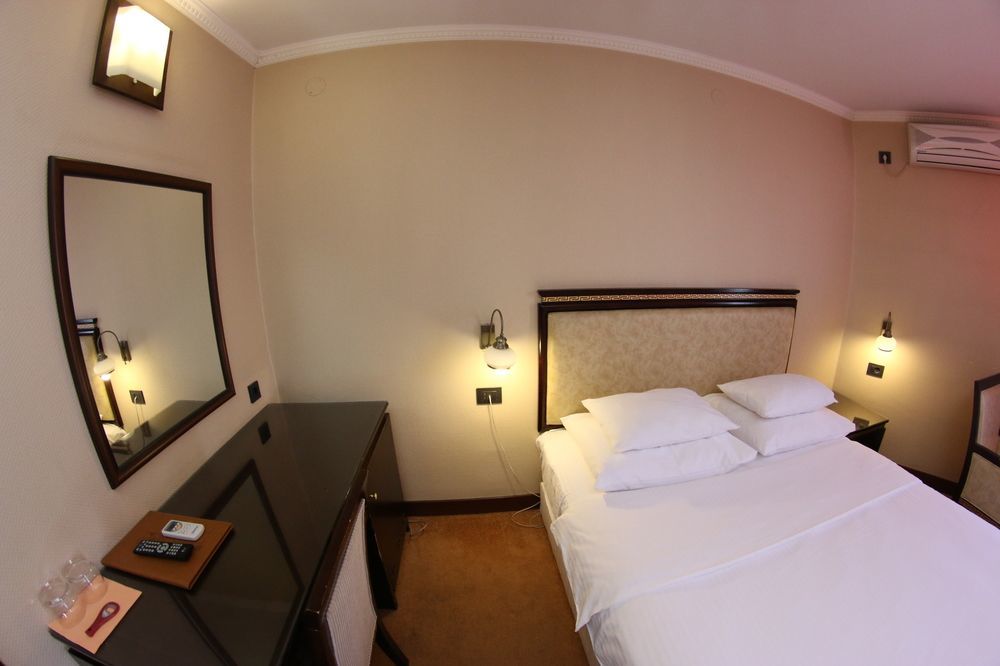 Hotel Bosna Баня-Лука Экстерьер фото