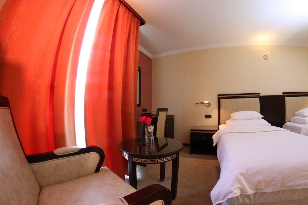 Hotel Bosna Баня-Лука Экстерьер фото