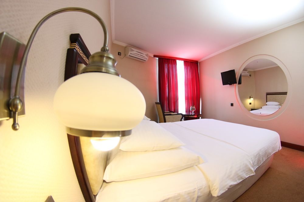 Hotel Bosna Баня-Лука Экстерьер фото